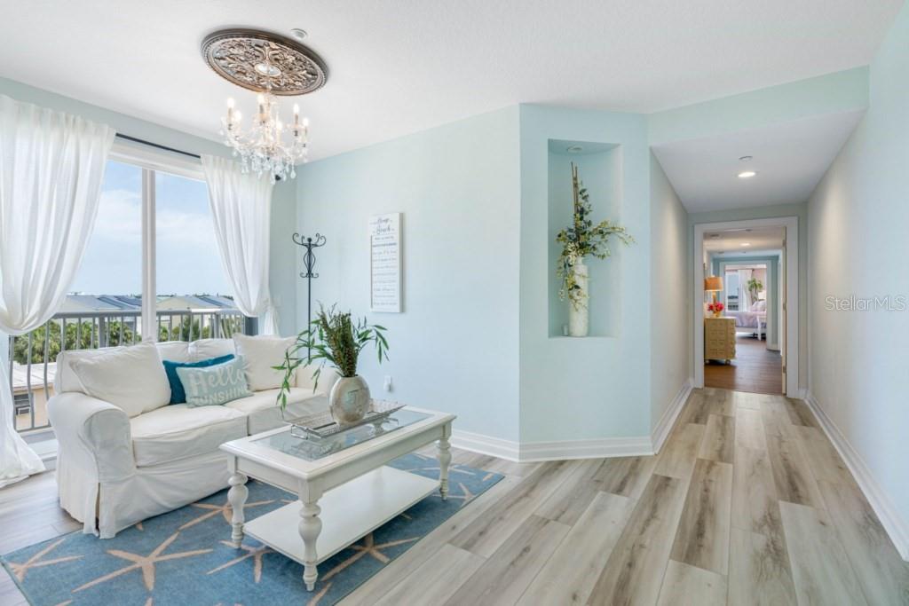 Image 37 of 73 For 19734 Gulf Boulevard 402