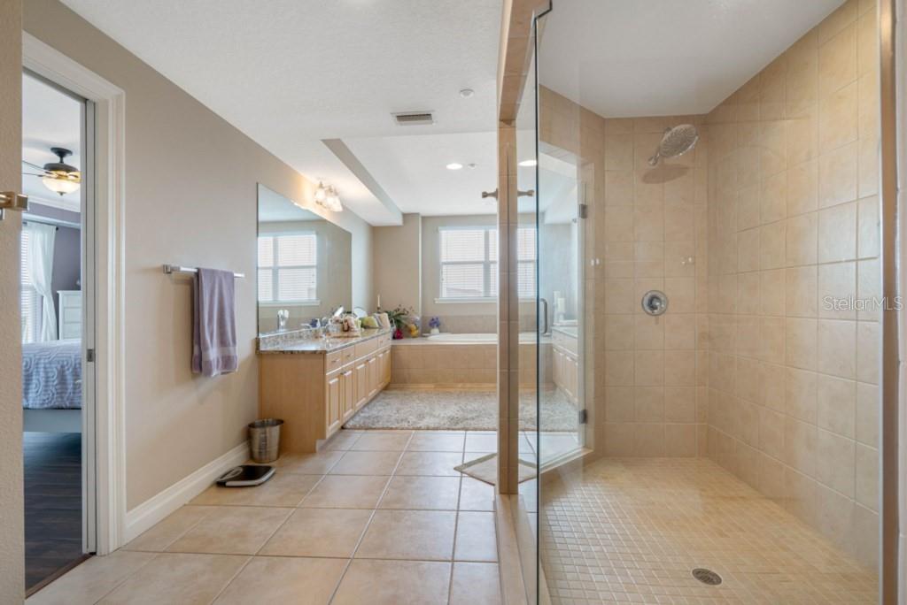 Image 46 of 73 For 19734 Gulf Boulevard 402