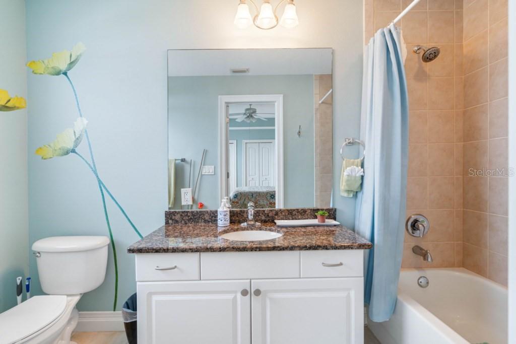 Image 56 of 73 For 19734 Gulf Boulevard 402