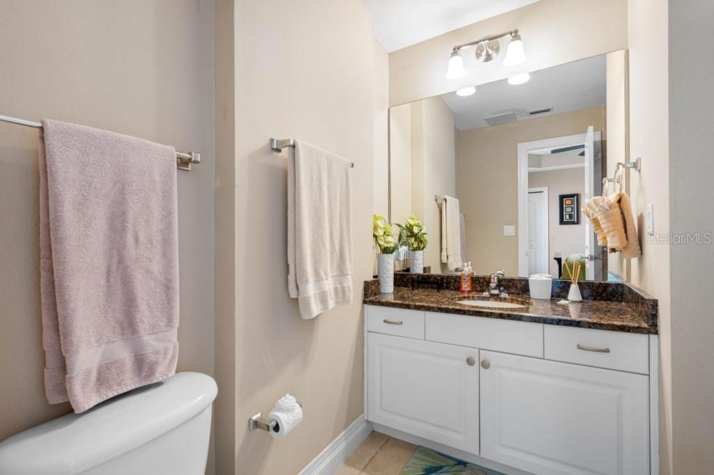 Image 60 of 73 For 19734 Gulf Boulevard 402