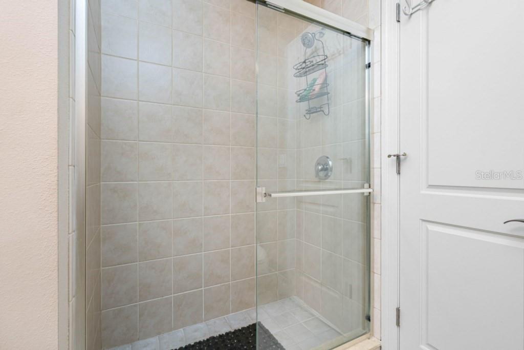 Image 61 of 73 For 19734 Gulf Boulevard 402