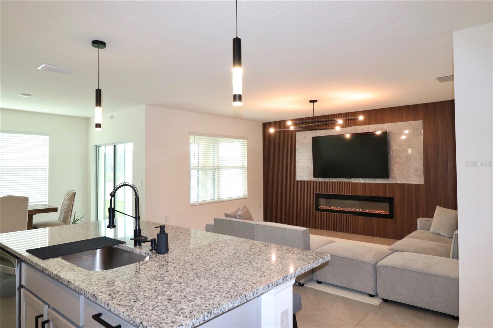 Image 5 of 14 For 8341 Ender Hills Drive