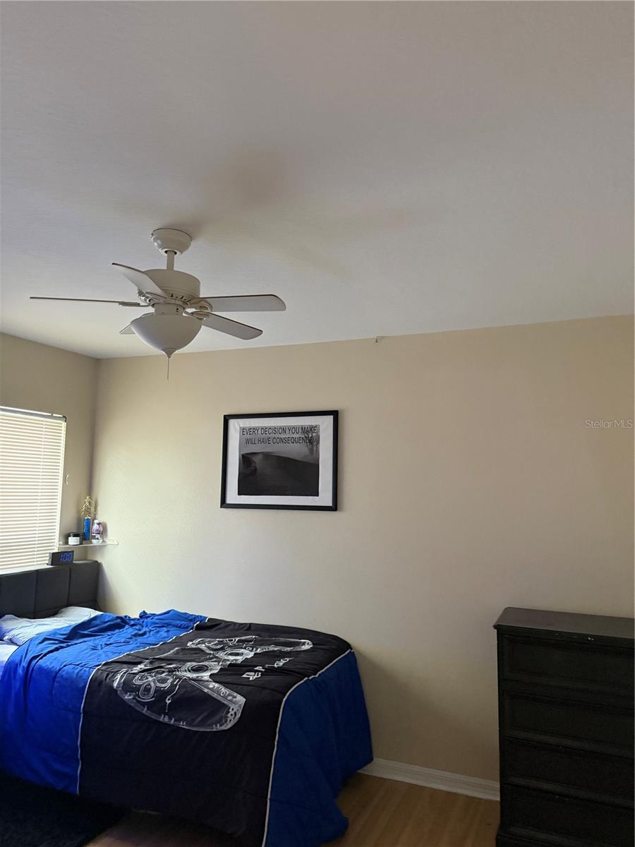 Image 14 of 19 For 10457 Crestfield Drive