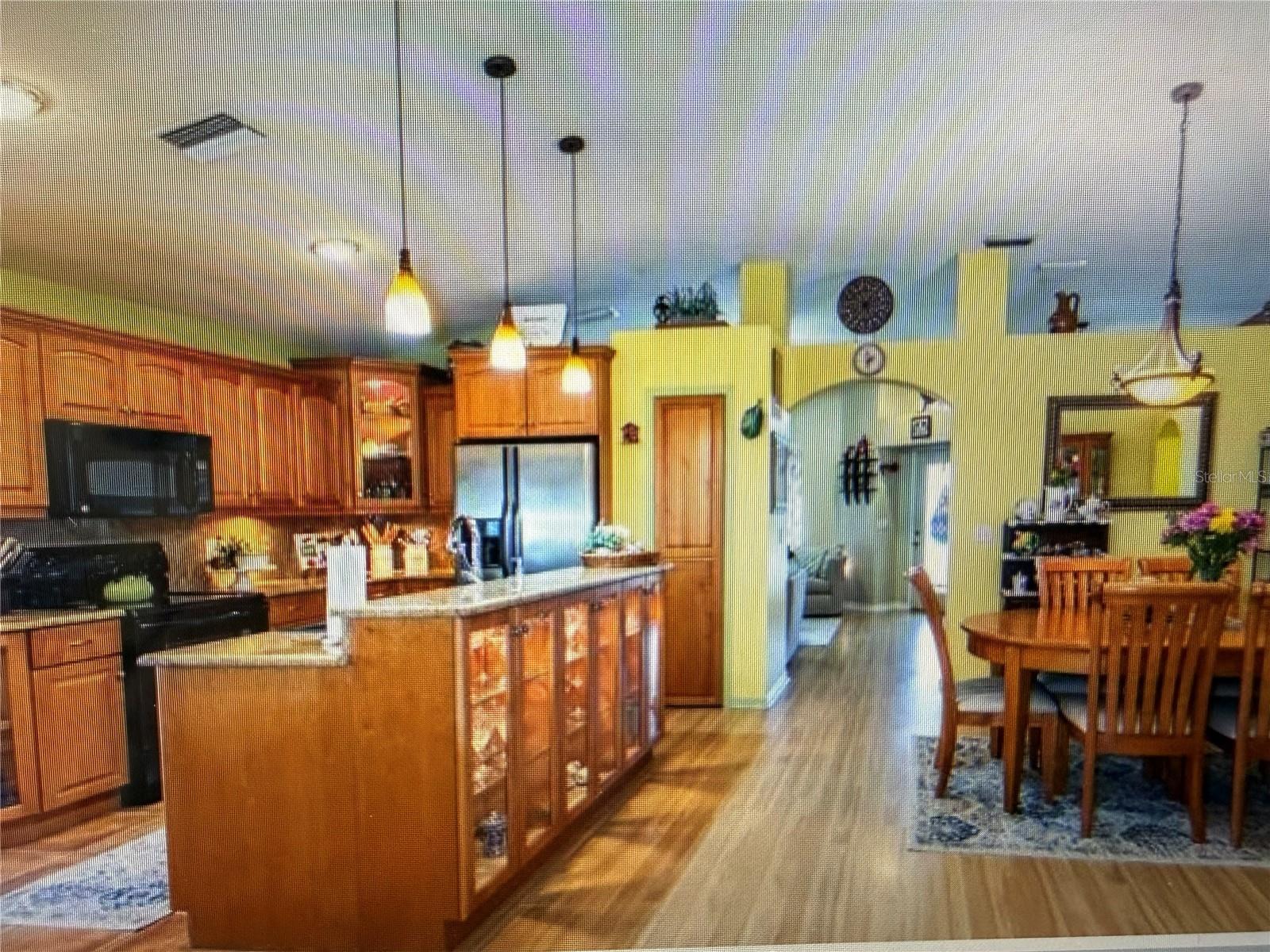 Image 7 of 19 For 10457 Crestfield Drive