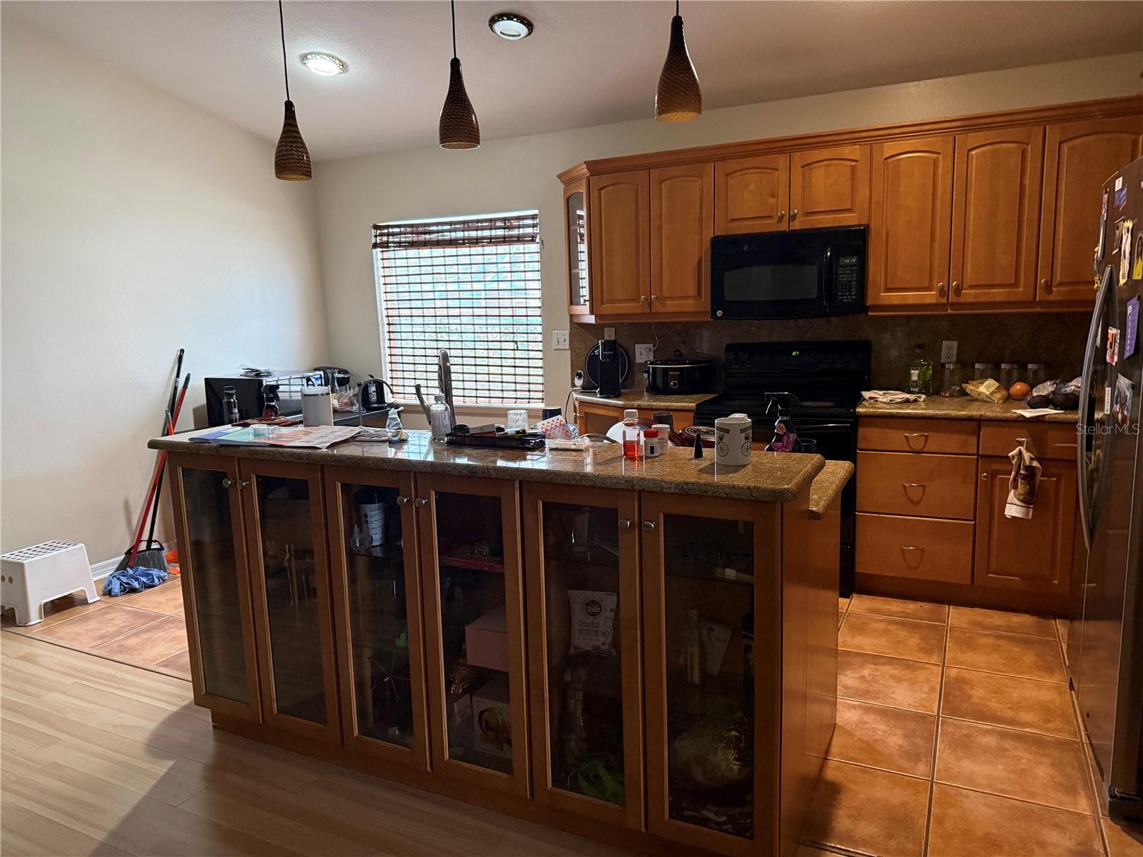 Image 8 of 19 For 10457 Crestfield Drive