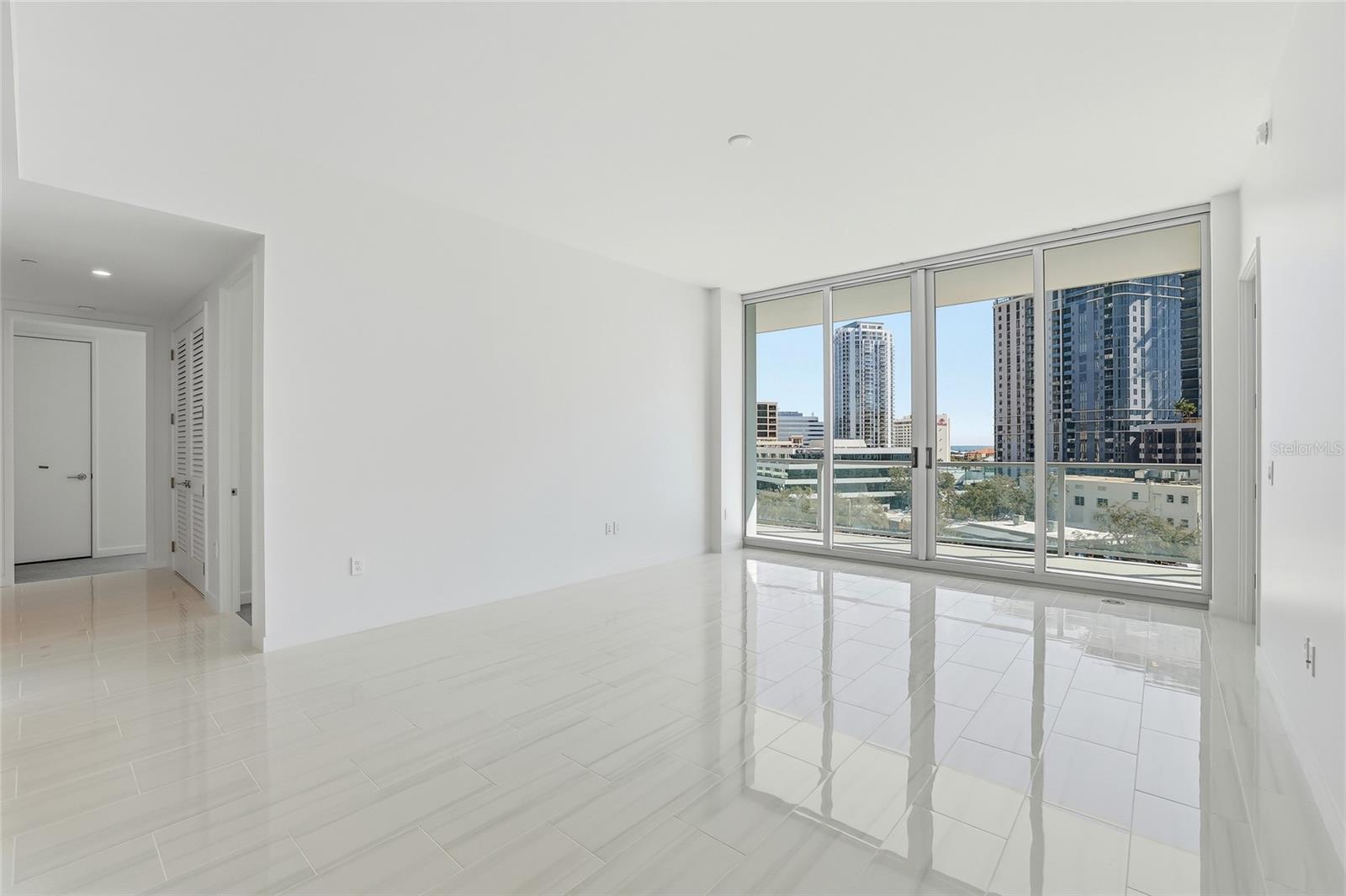 Image 17 of 81 For 400 Central Avenue 505