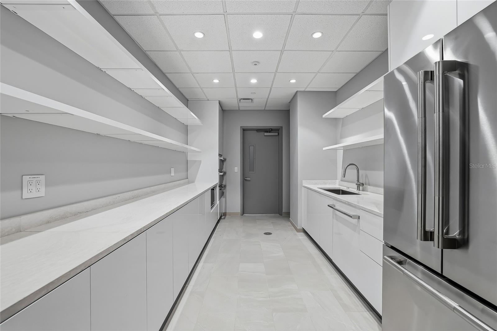 Image 67 of 81 For 400 Central Avenue 505