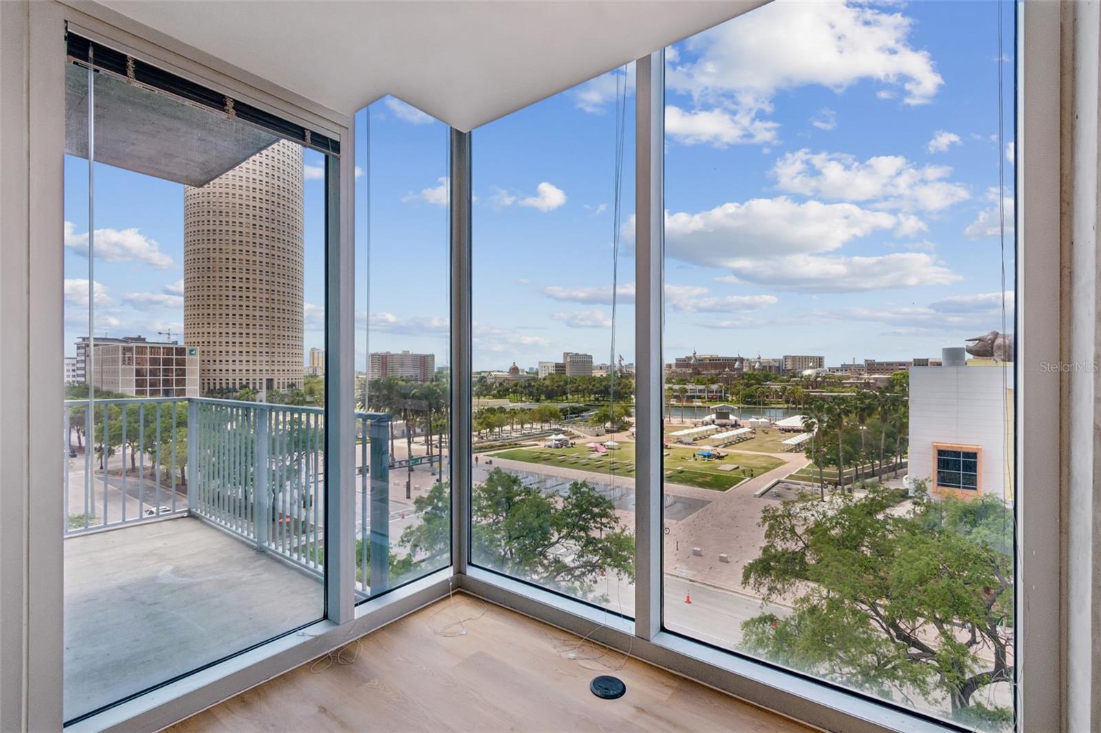 Image 11 of 51 For 777 Ashley Drive 502