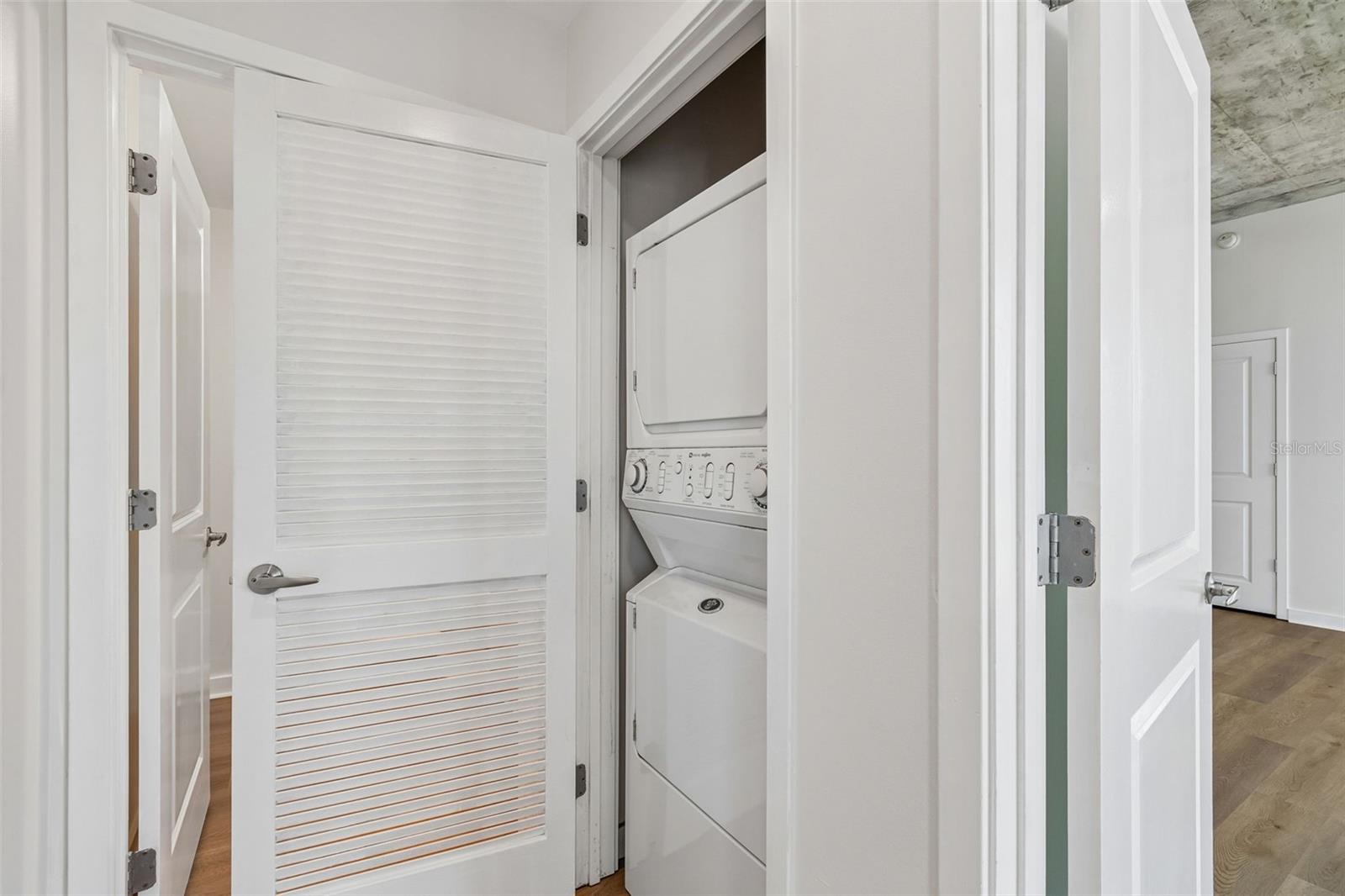 Image 15 of 51 For 777 Ashley Drive 502