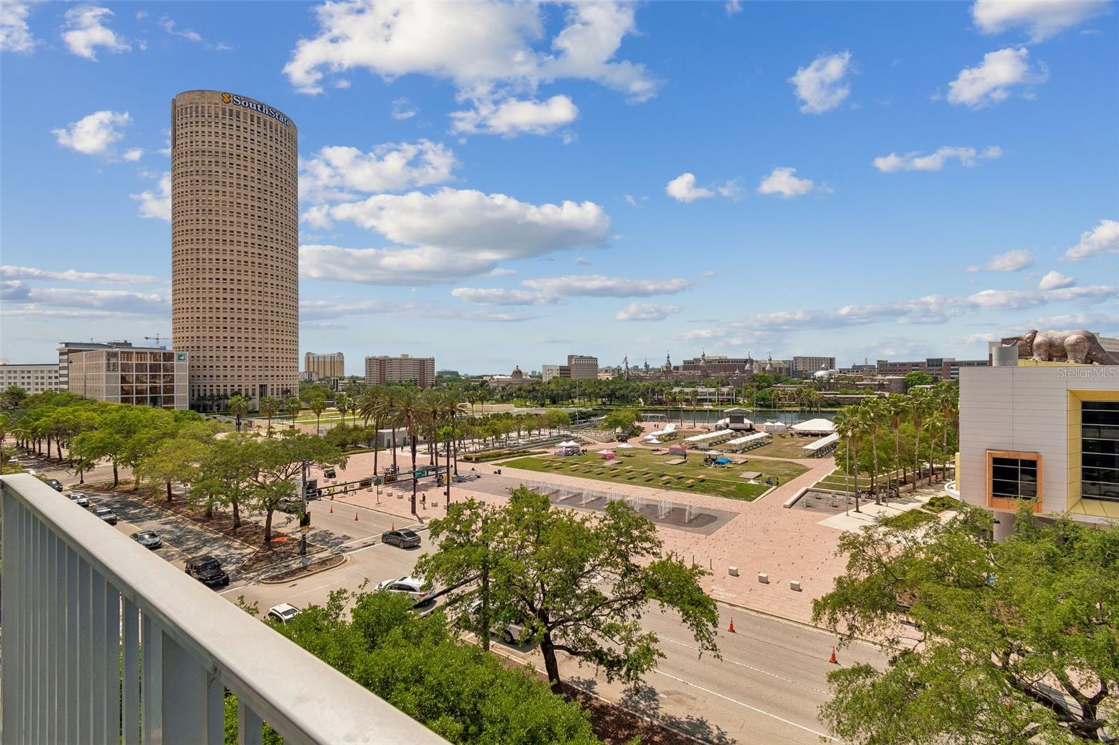 Image 19 of 51 For 777 Ashley Drive 502