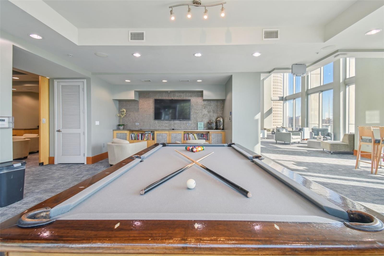 Image 39 of 51 For 777 Ashley Drive 502