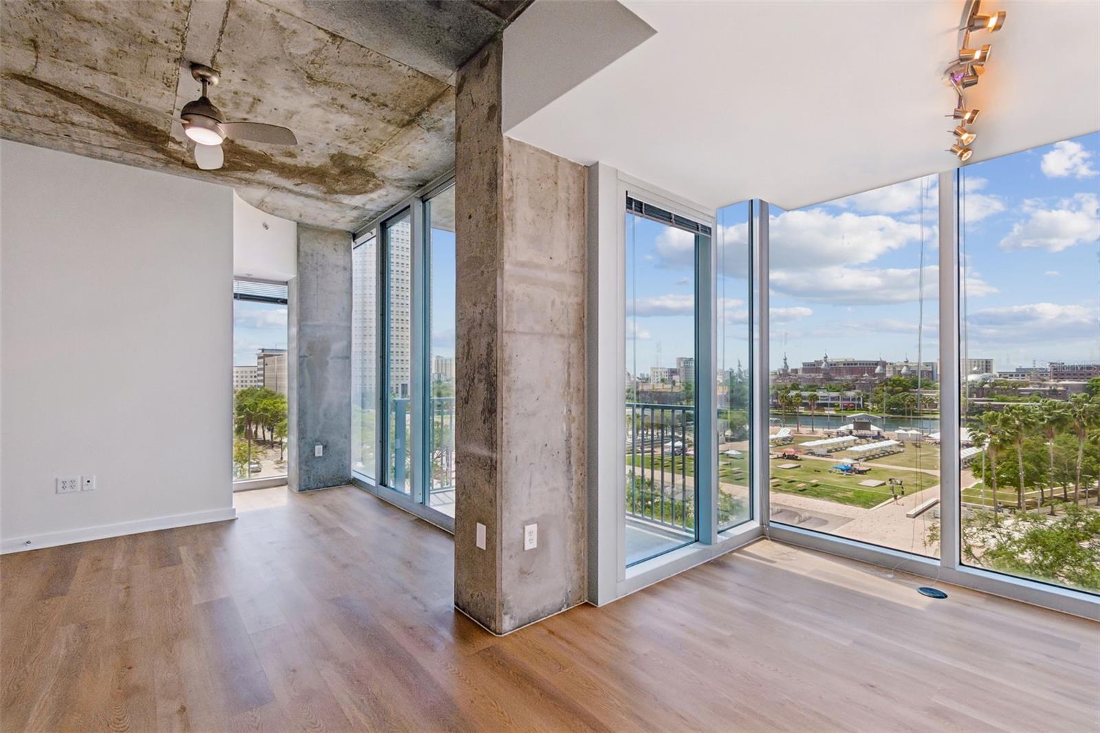 Image 5 of 51 For 777 Ashley Drive 502