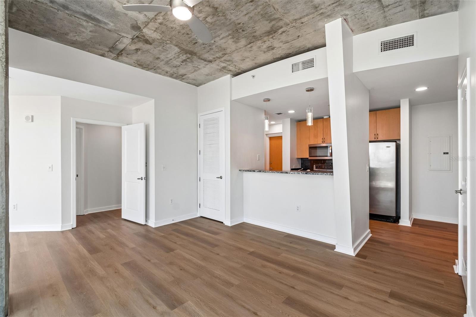 Image 7 of 51 For 777 Ashley Drive 502