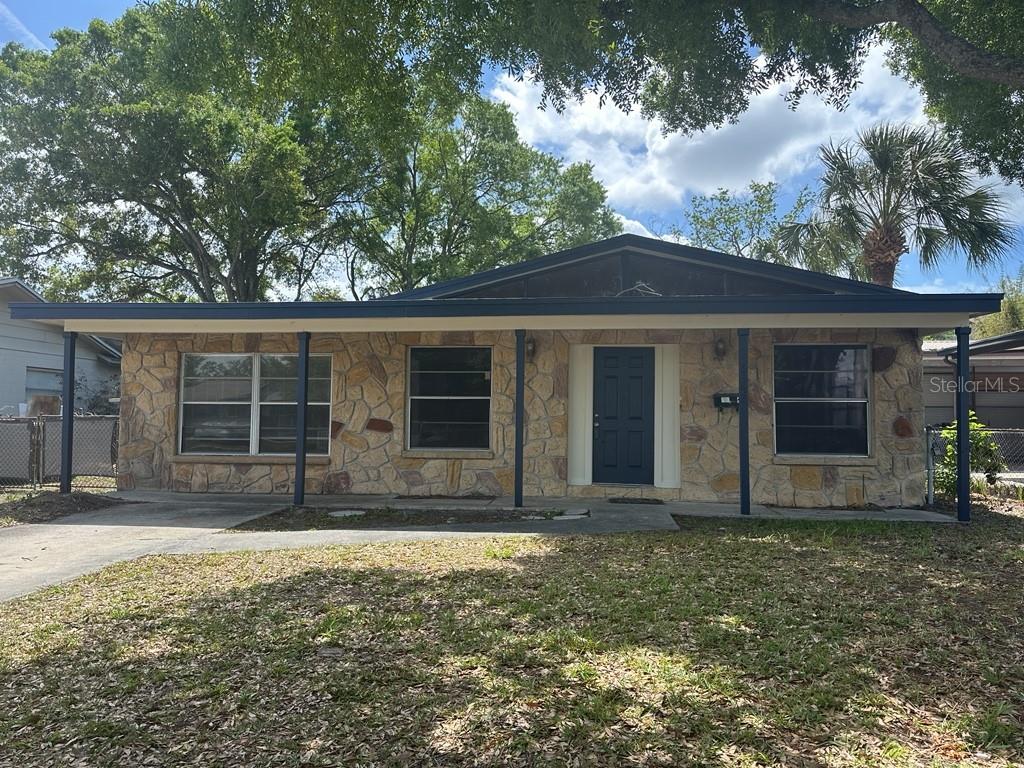 Details for 6568 West Shore Circle, TAMPA, FL 33616
