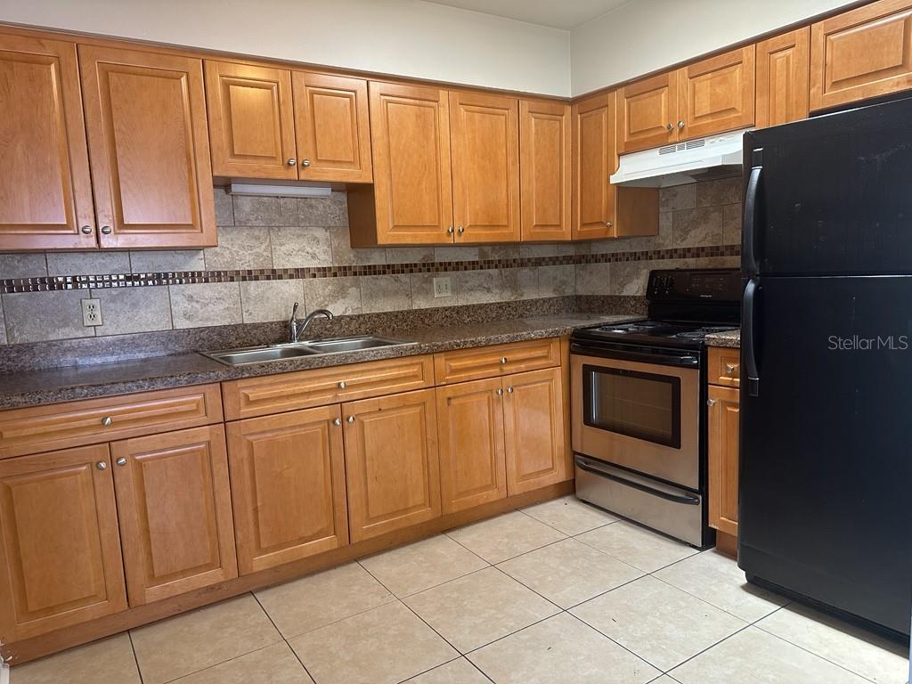 Image 4 of 15 For 6568 West Shore Circle