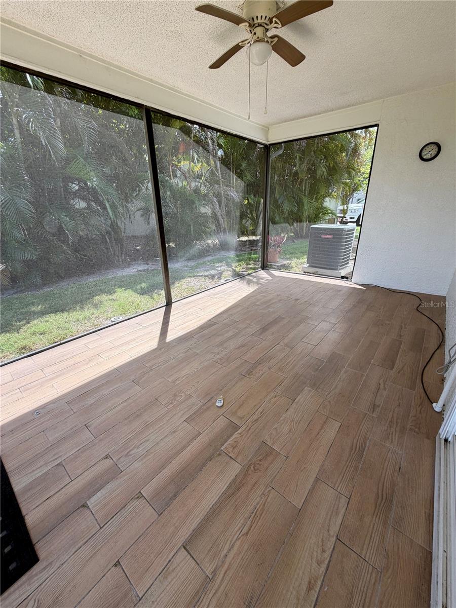 Image 19 of 30 For 10201 36th Street N