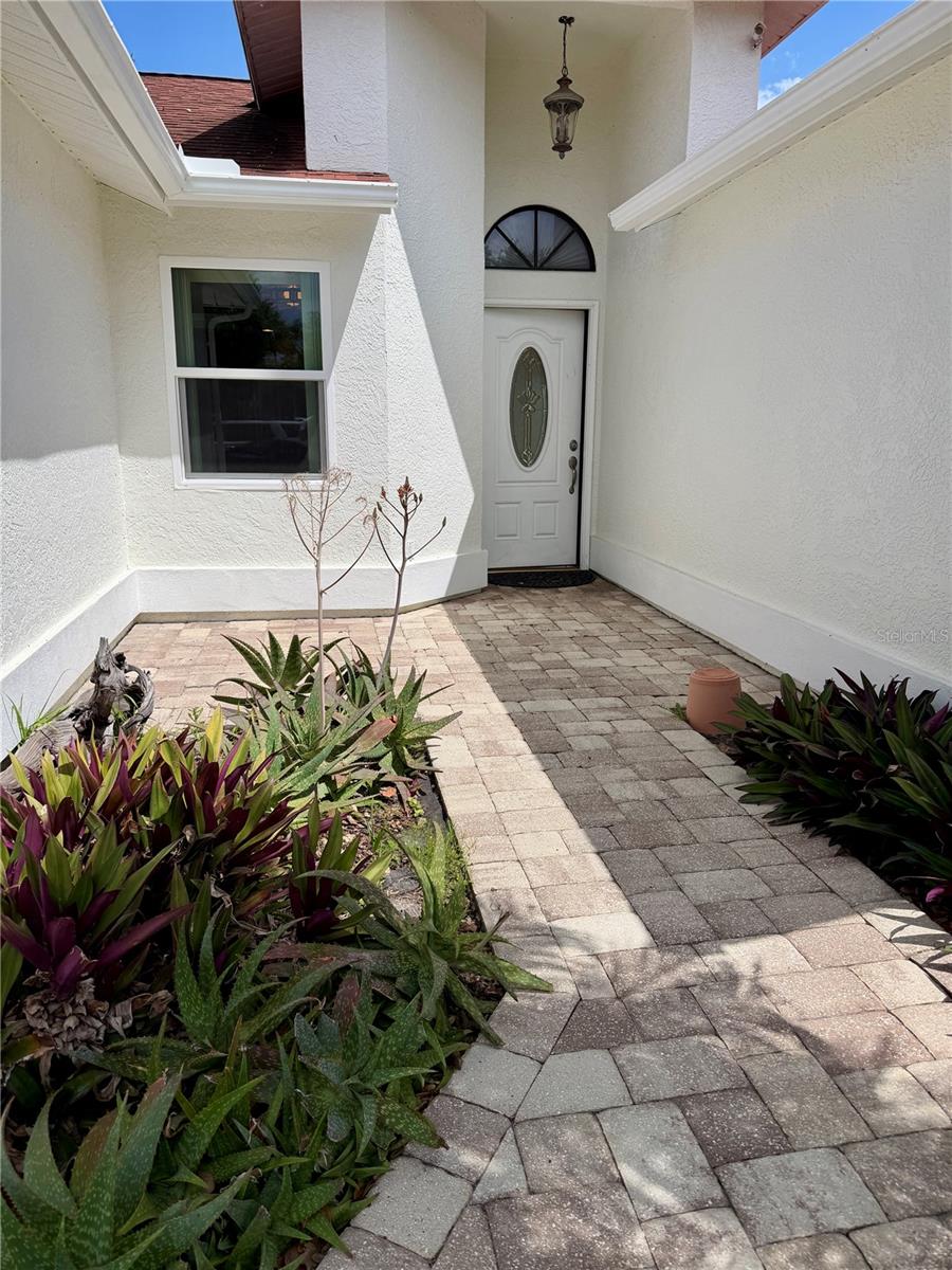 Image 2 of 30 For 10201 36th Street N