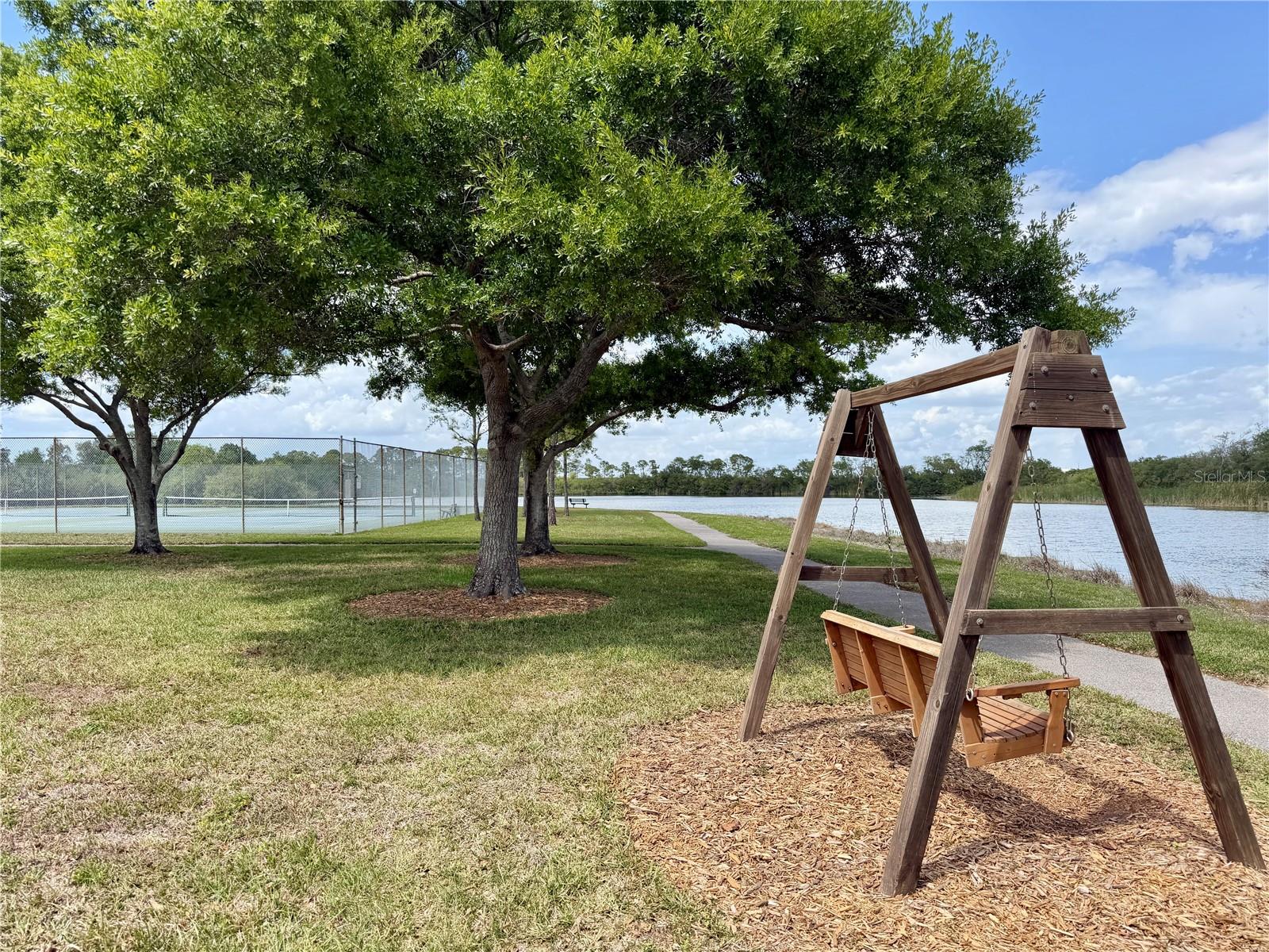 Image 26 of 30 For 10201 36th Street N