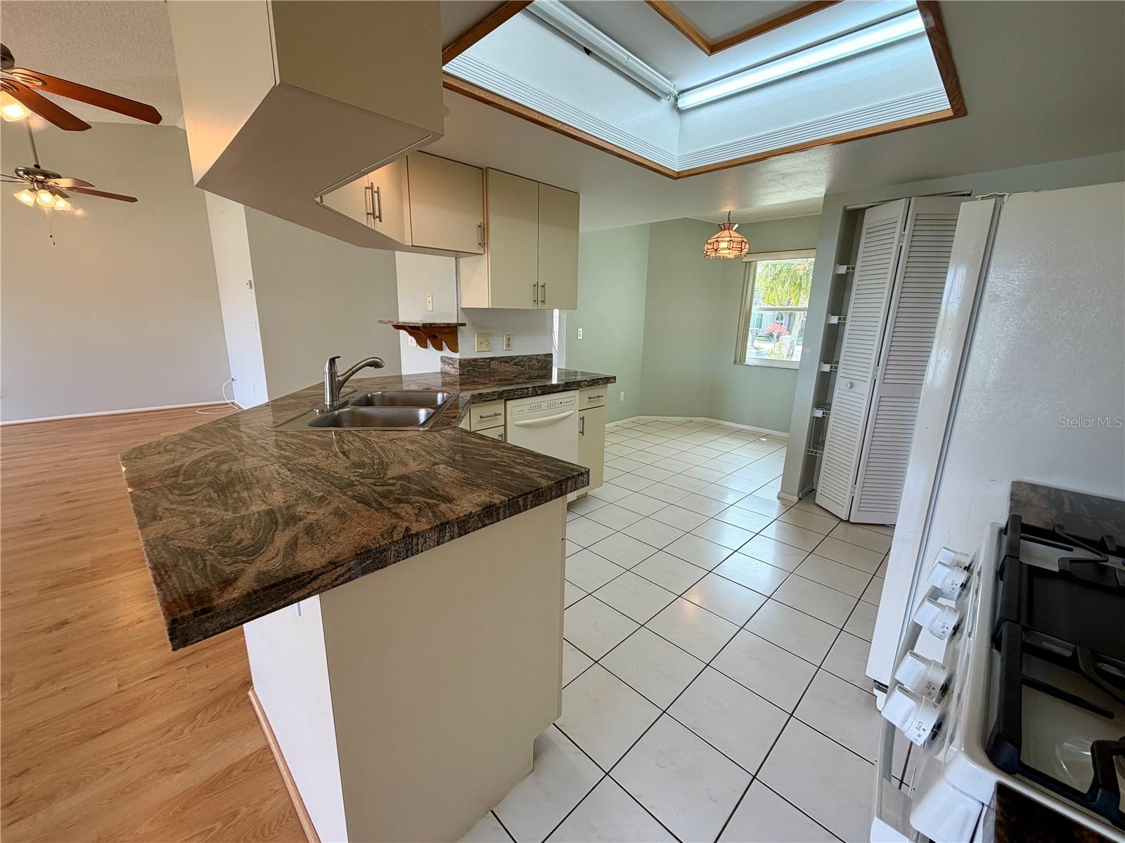 Image 6 of 30 For 10201 36th Street N