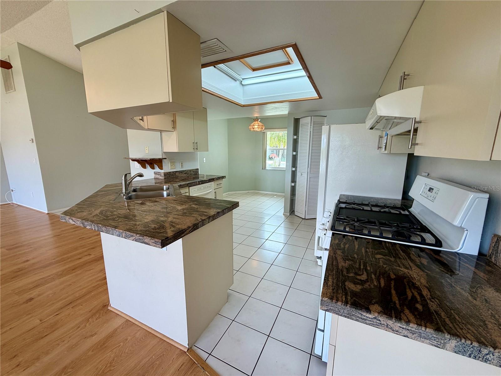 Image 8 of 30 For 10201 36th Street N