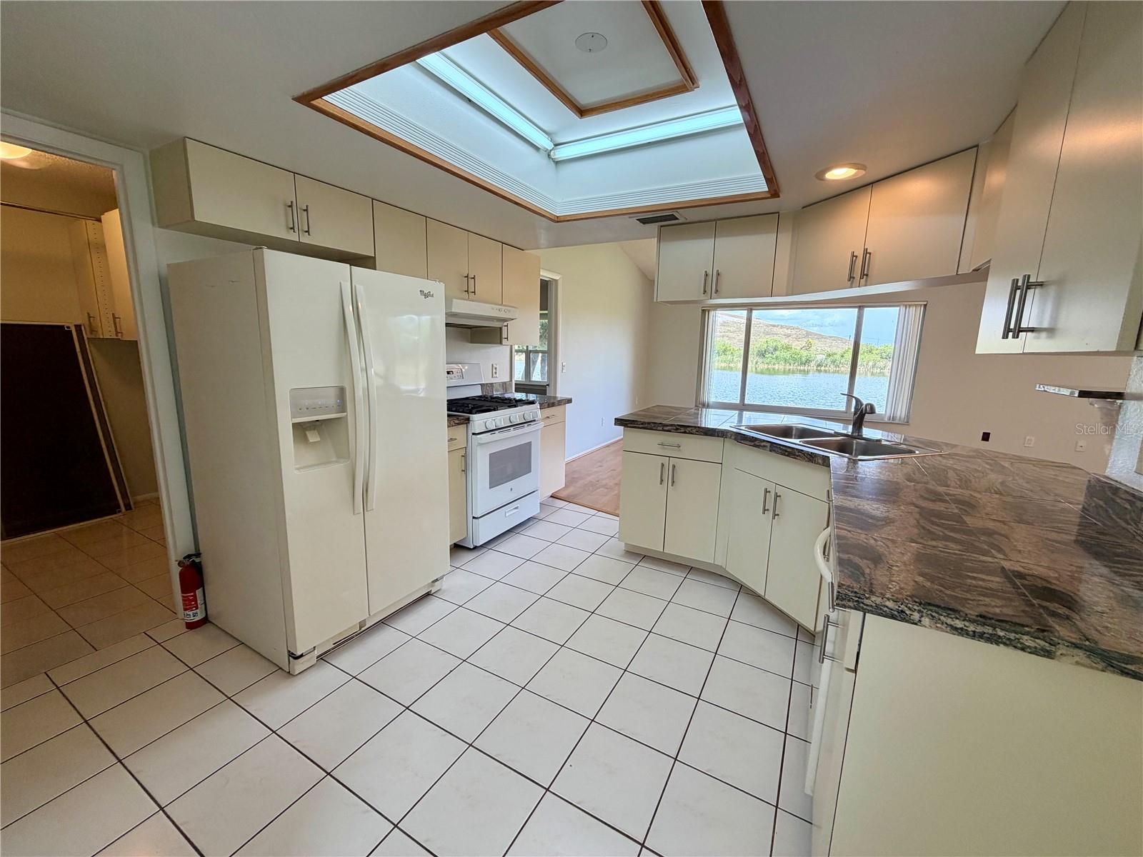 Image 9 of 30 For 10201 36th Street N