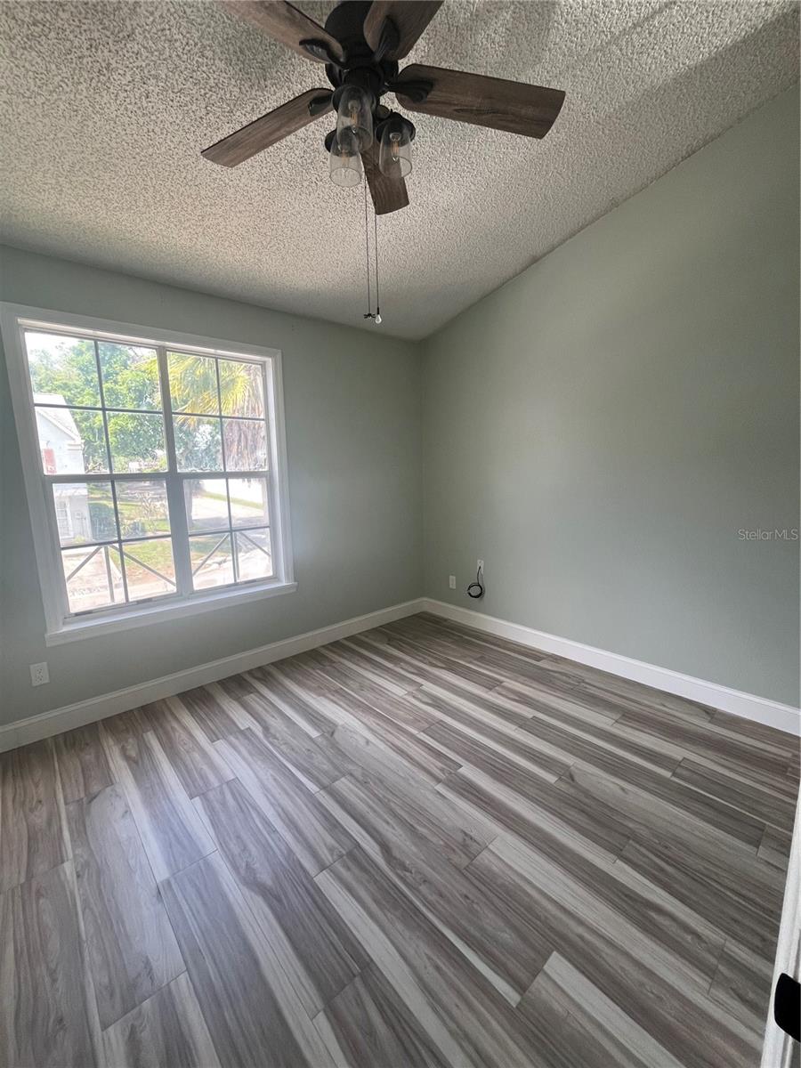 Image 13 of 16 For 11359 Stratton Park Drive