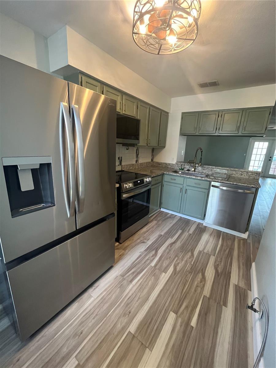 Image 3 of 16 For 11359 Stratton Park Drive