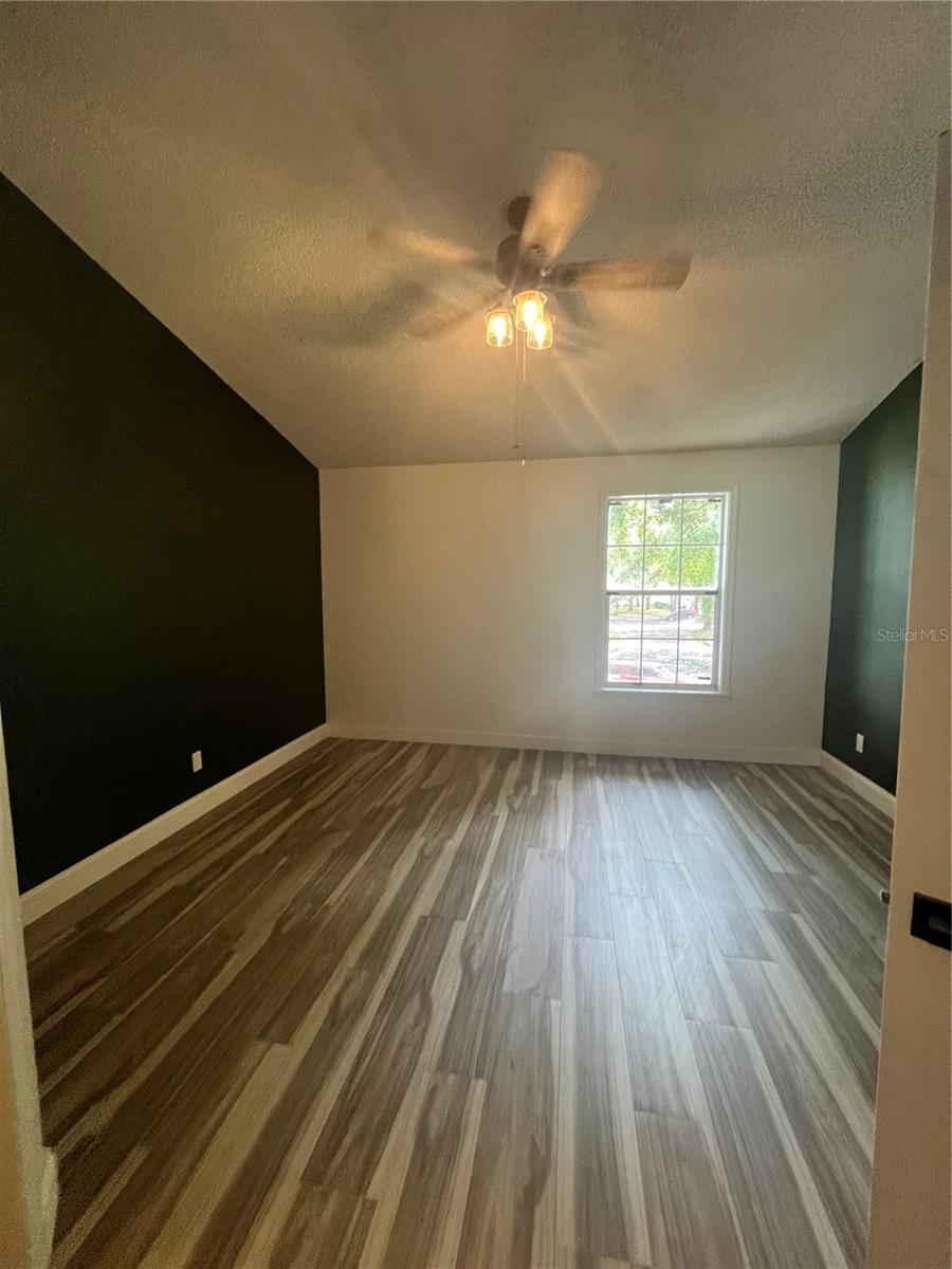 Image 8 of 16 For 11359 Stratton Park Drive