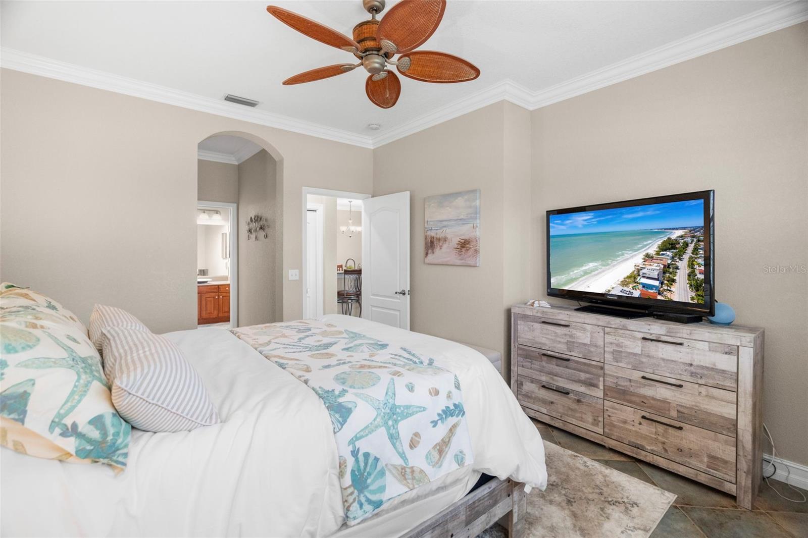 Image 24 of 57 For 1242 Lyndhurst Greens Drive 0