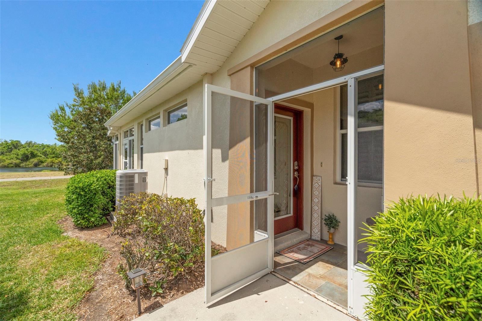 Image 6 of 57 For 1242 Lyndhurst Greens Drive 0