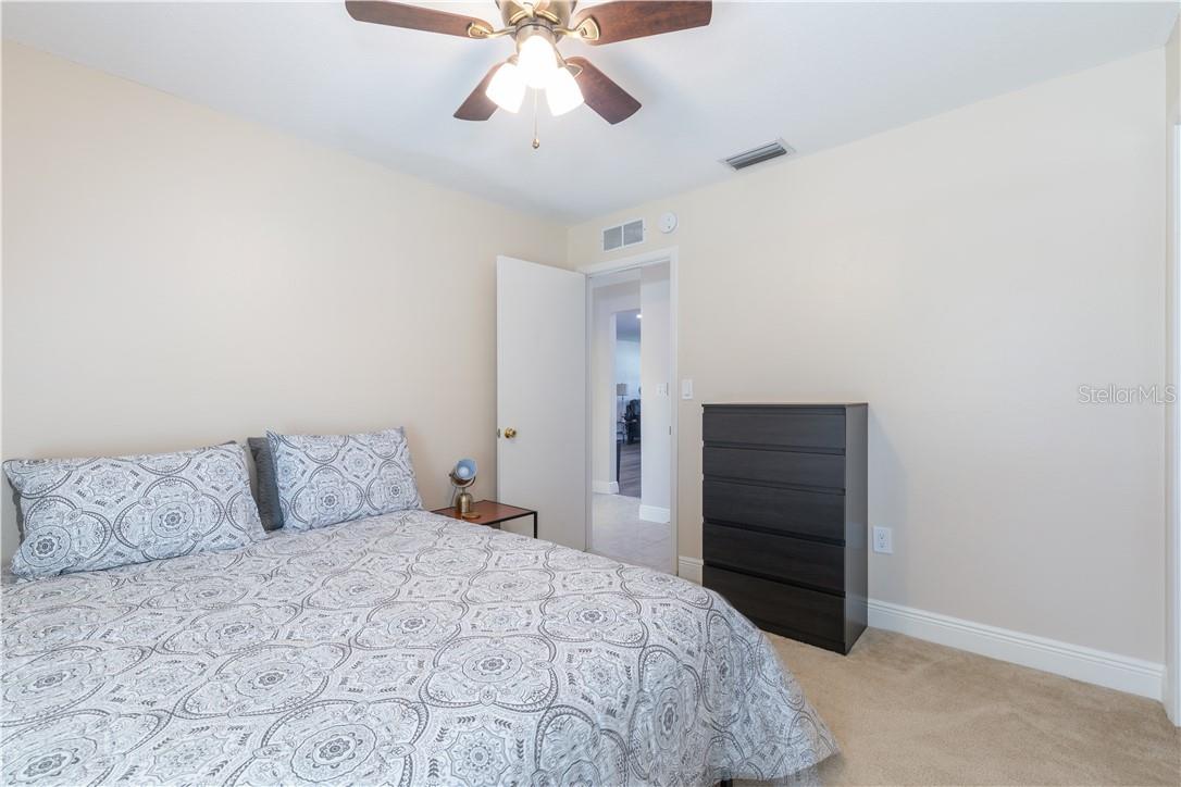 Image 13 of 29 For 4711 Ridge Point Drive