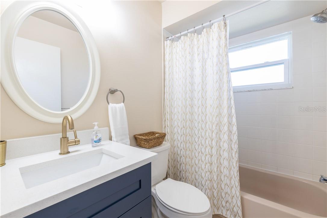 Image 16 of 29 For 4711 Ridge Point Drive