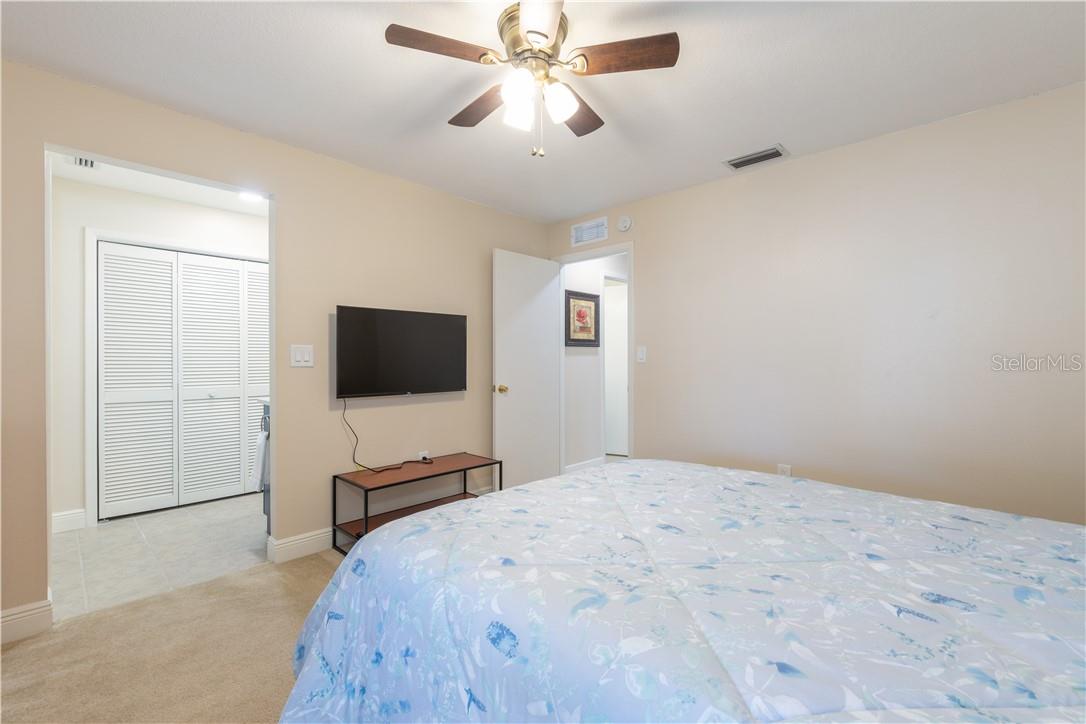 Image 19 of 29 For 4711 Ridge Point Drive