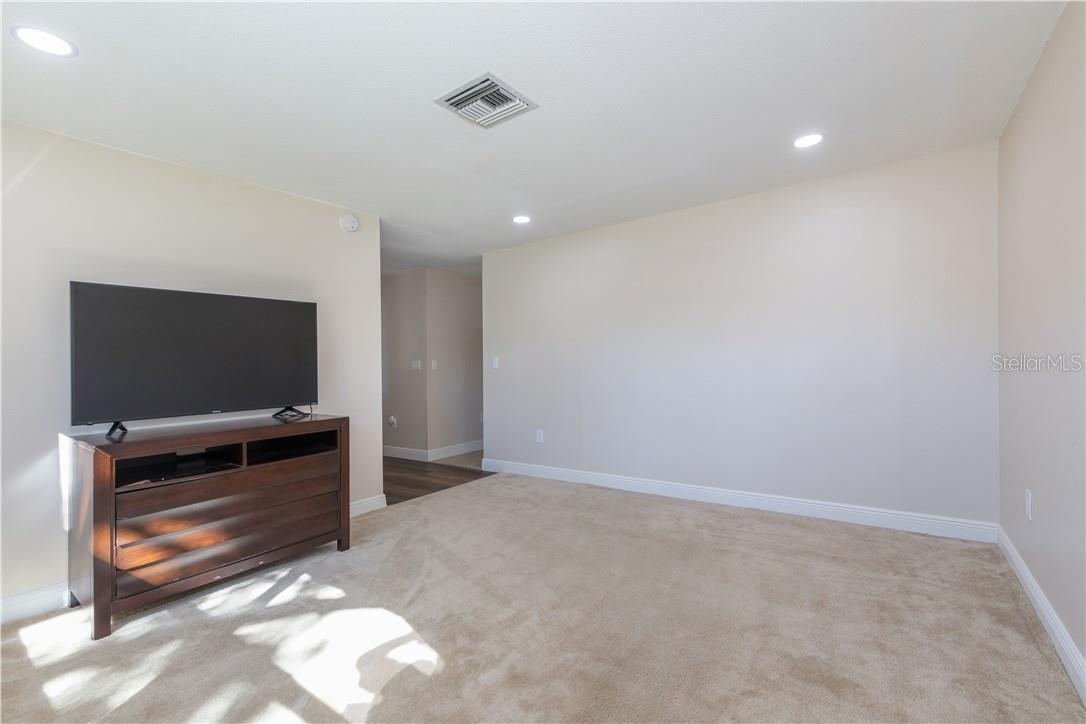 Image 22 of 29 For 4711 Ridge Point Drive