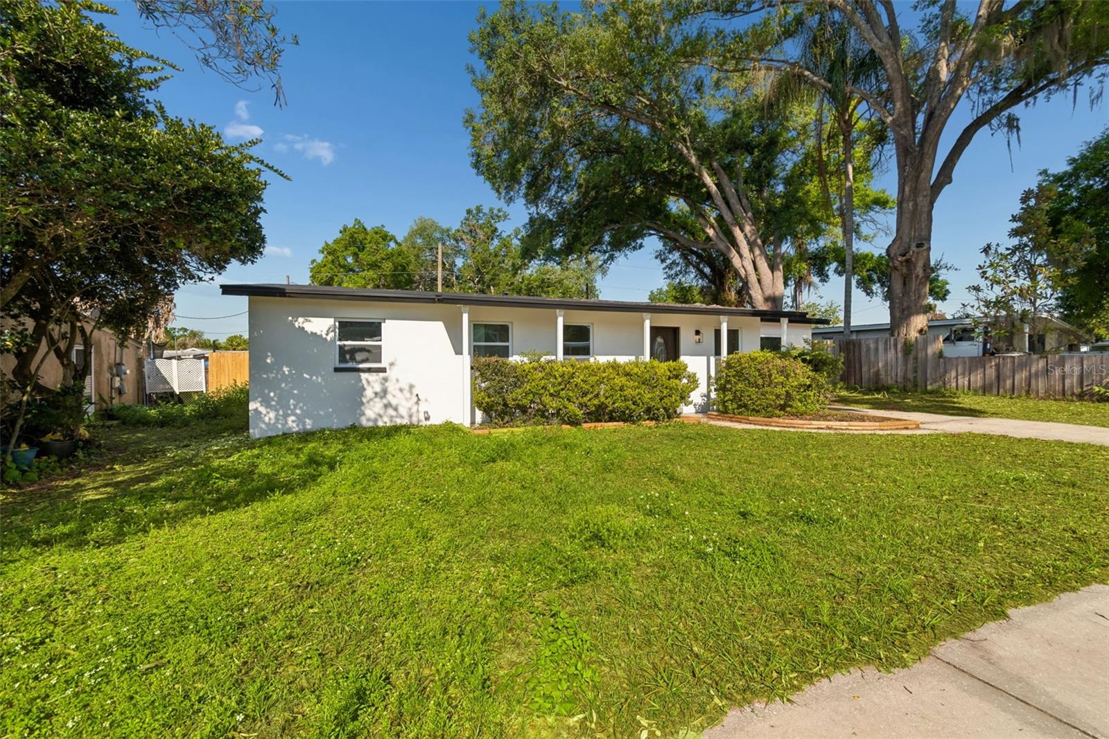 Image 2 of 52 For 730 Clayton Street