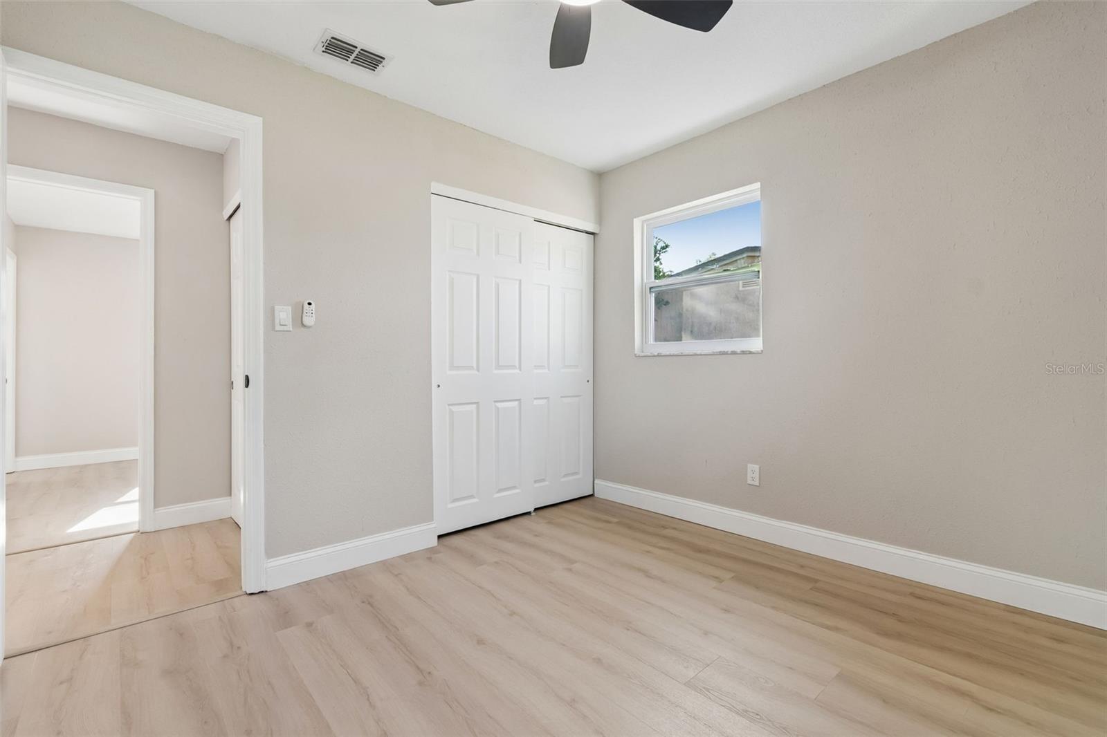 Image 31 of 52 For 730 Clayton Street