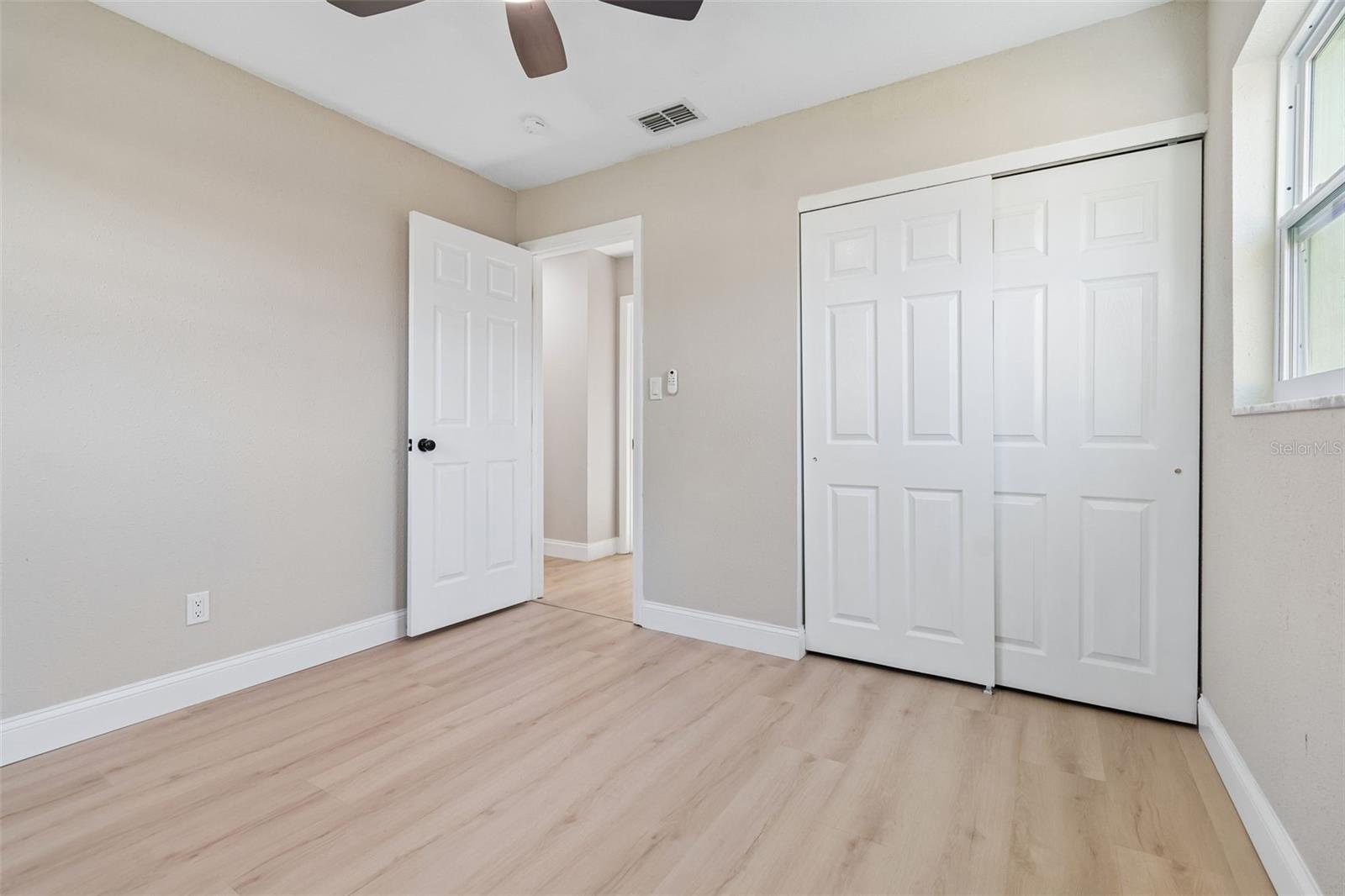 Image 32 of 52 For 730 Clayton Street