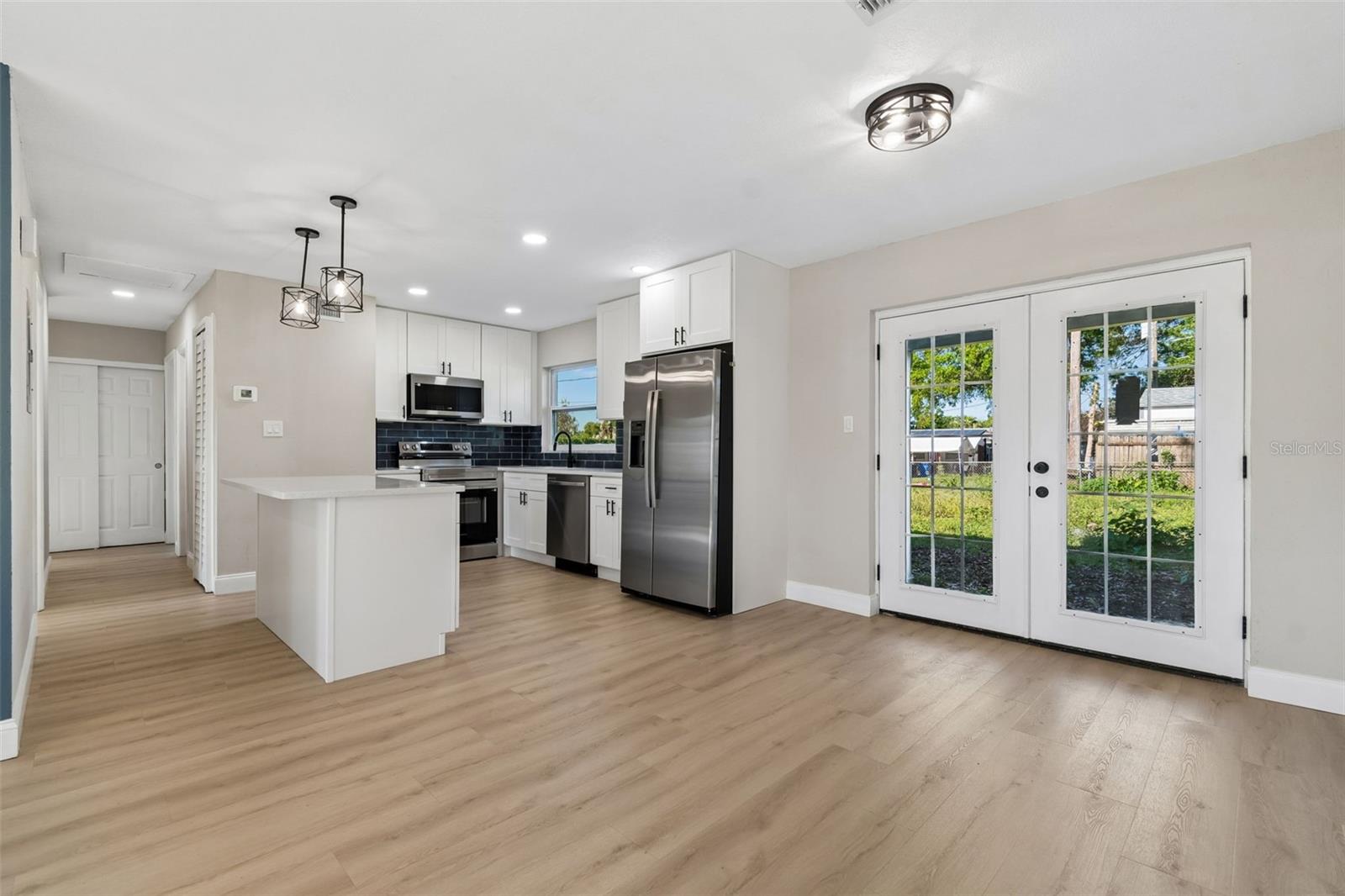 Image 6 of 52 For 730 Clayton Street