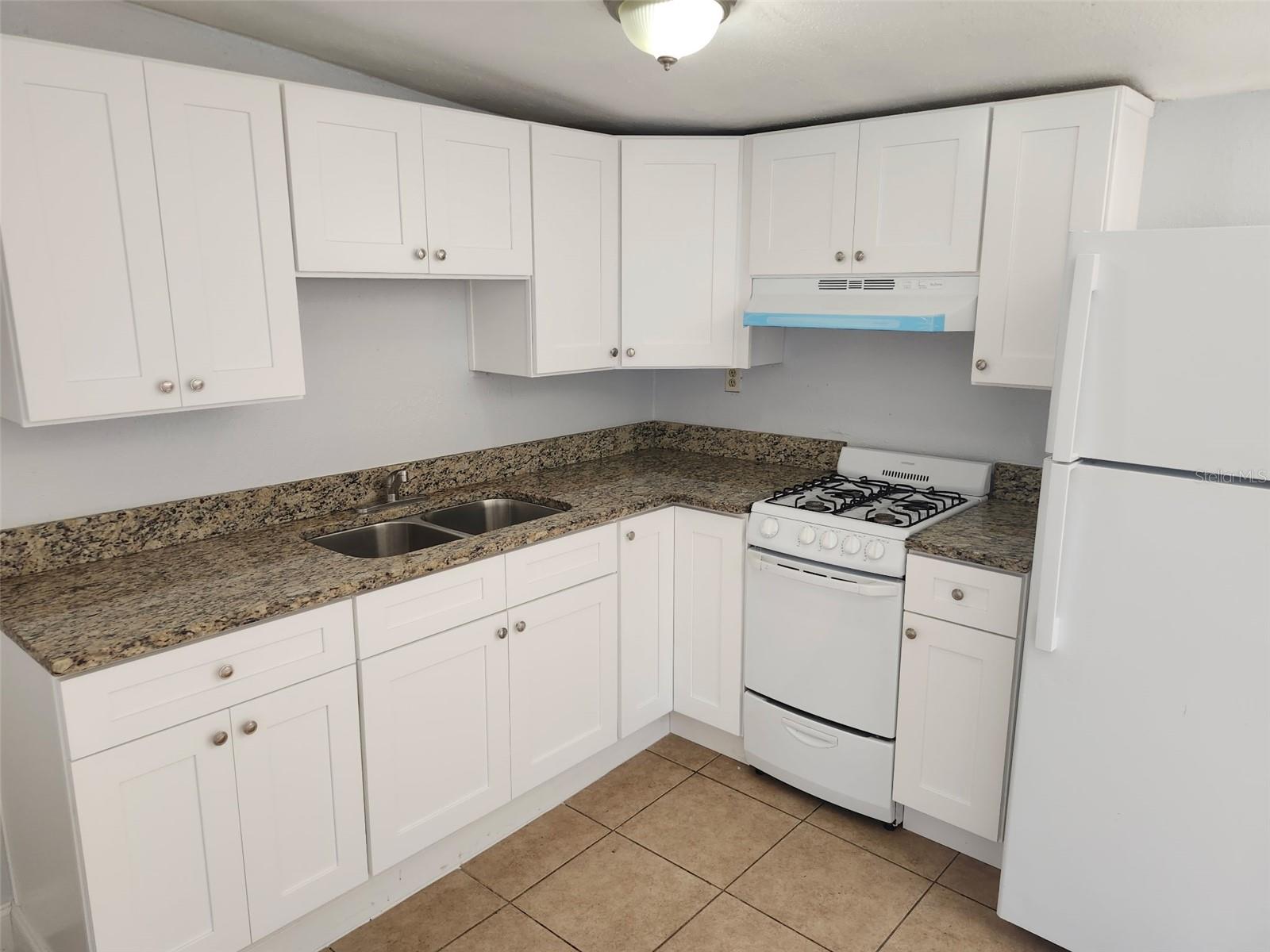 Image 4 of 11 For 1315 Waikiki Way