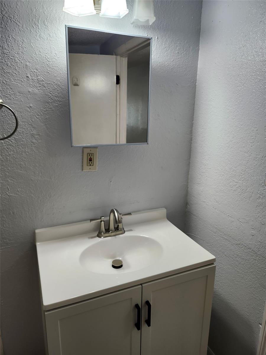 Image 7 of 11 For 1315 Waikiki Way