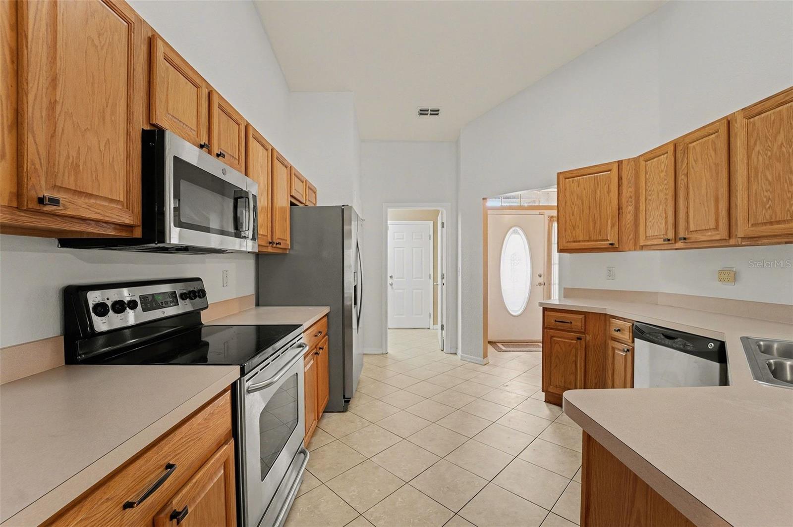 Image 6 of 25 For 7325 Sherman Hills Boulevard