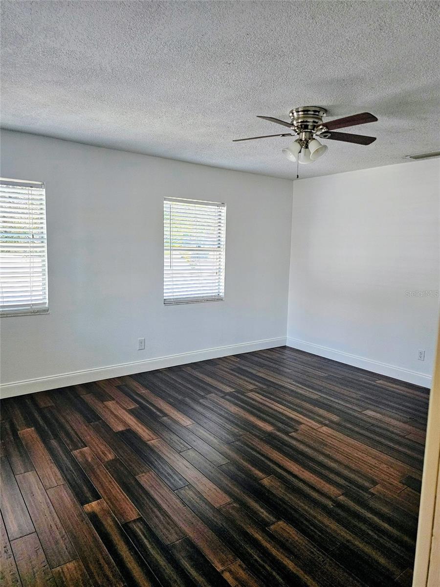 Image 9 of 19 For 3128 Varn Avenue