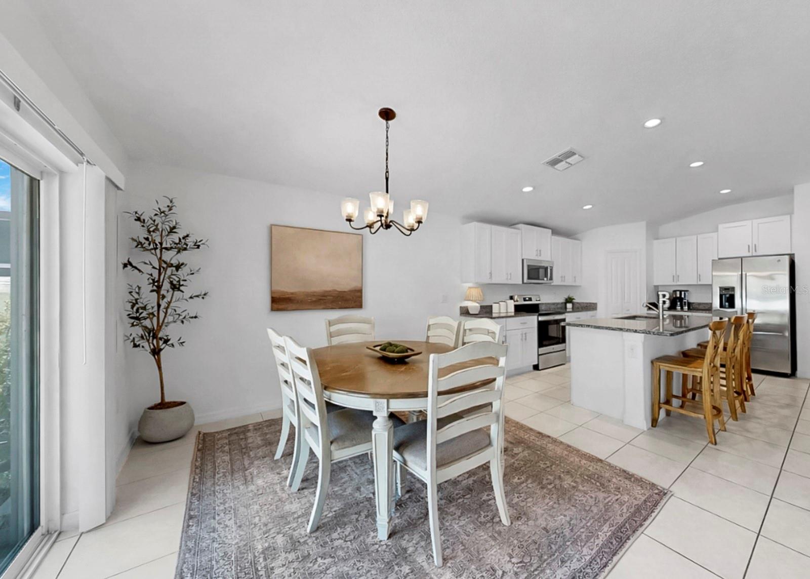 Listing photo id 16 for 13256 Great Plains Drive