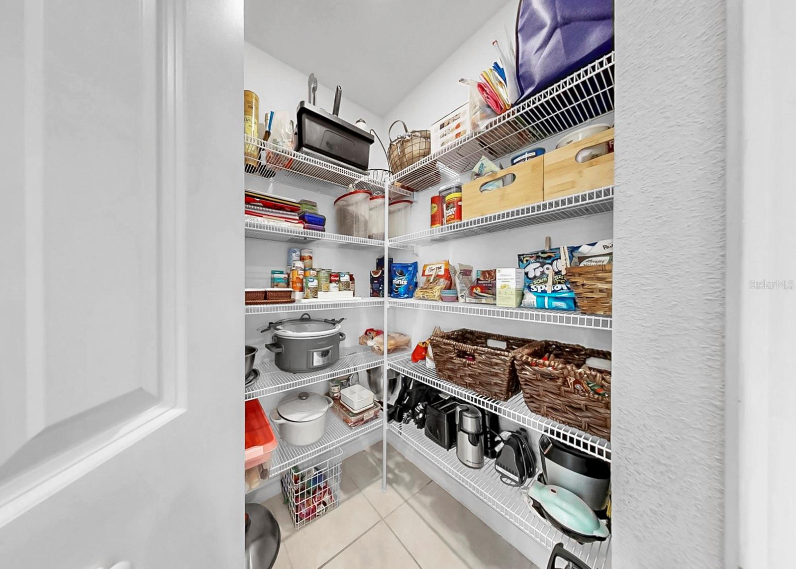 Listing photo id 20 for 13256 Great Plains Drive