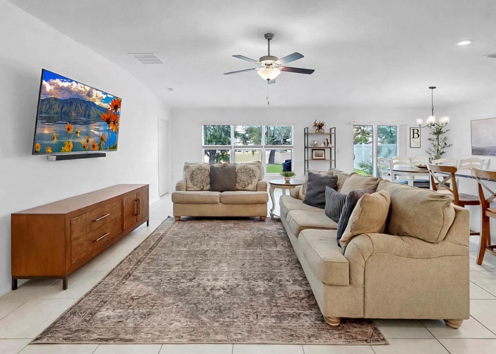 Listing photo id 5 for 13256 Great Plains Drive