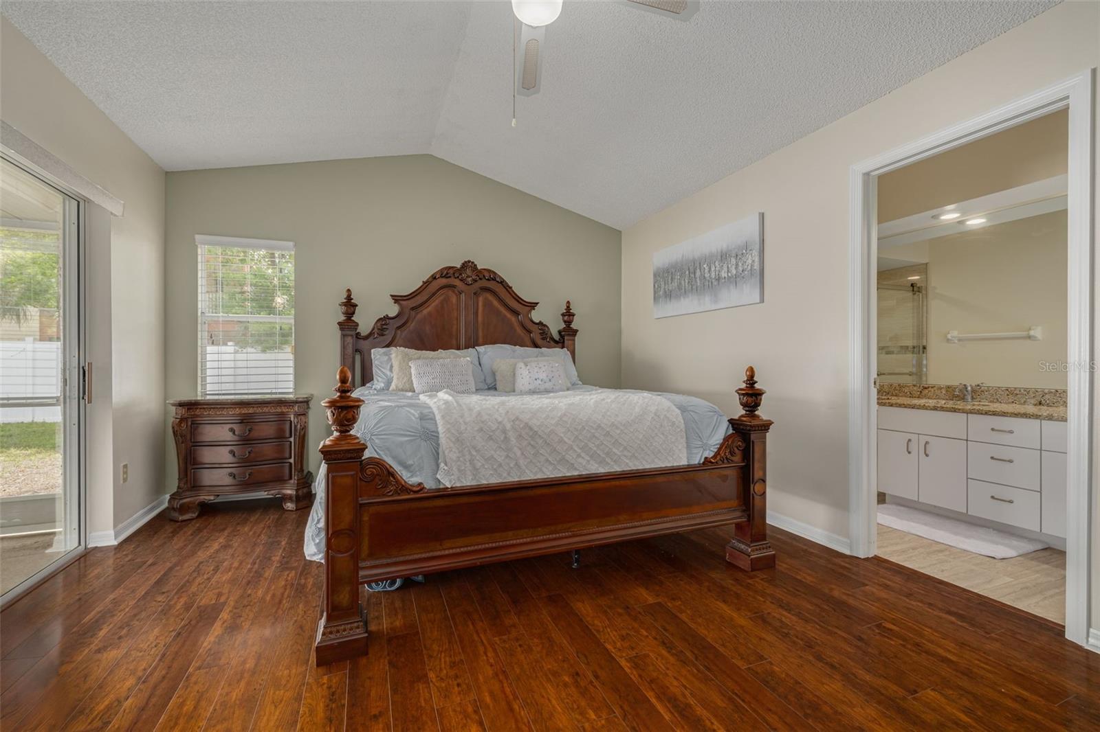 Image 12 of 37 For 11042 Peppersong Drive