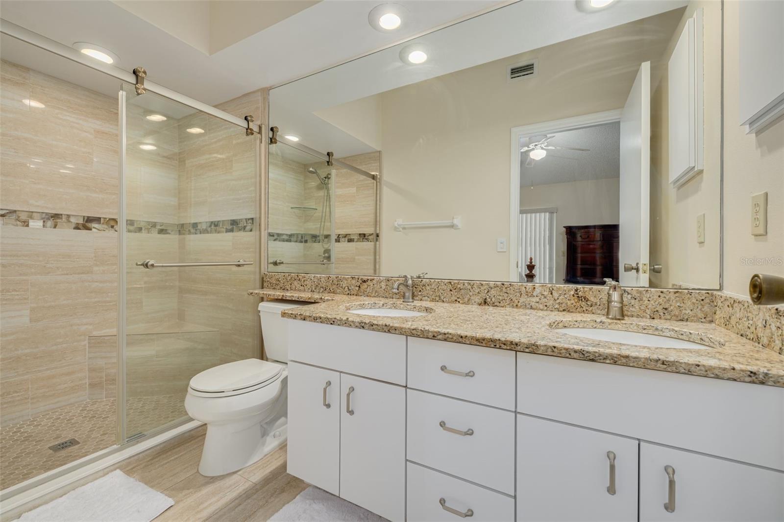 Image 13 of 37 For 11042 Peppersong Drive