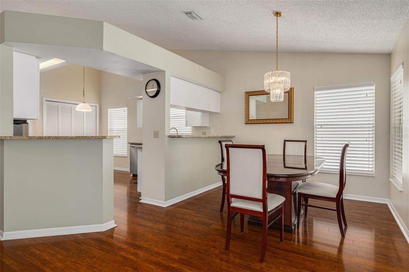 Image 14 of 37 For 11042 Peppersong Drive