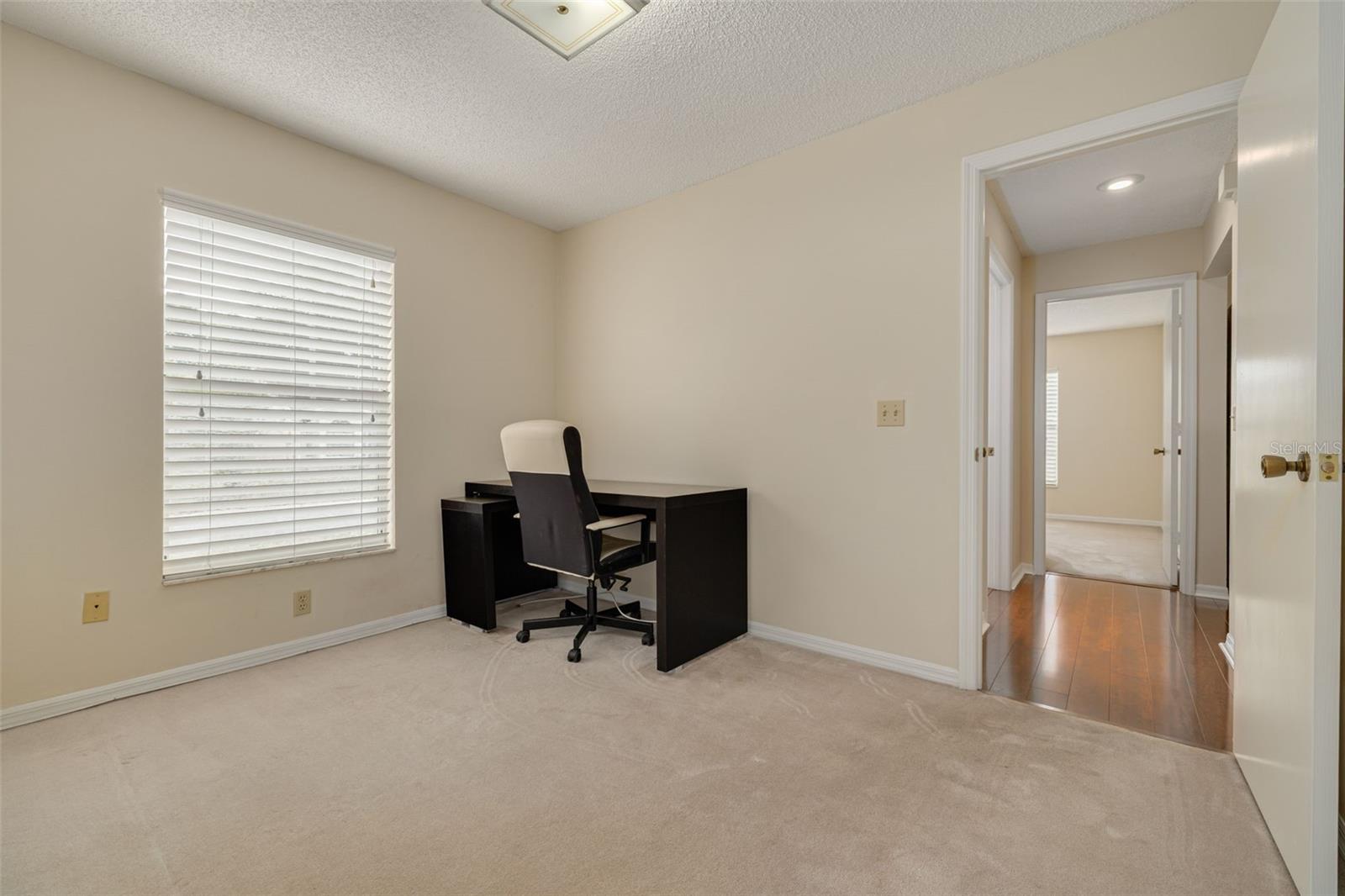 Image 21 of 37 For 11042 Peppersong Drive