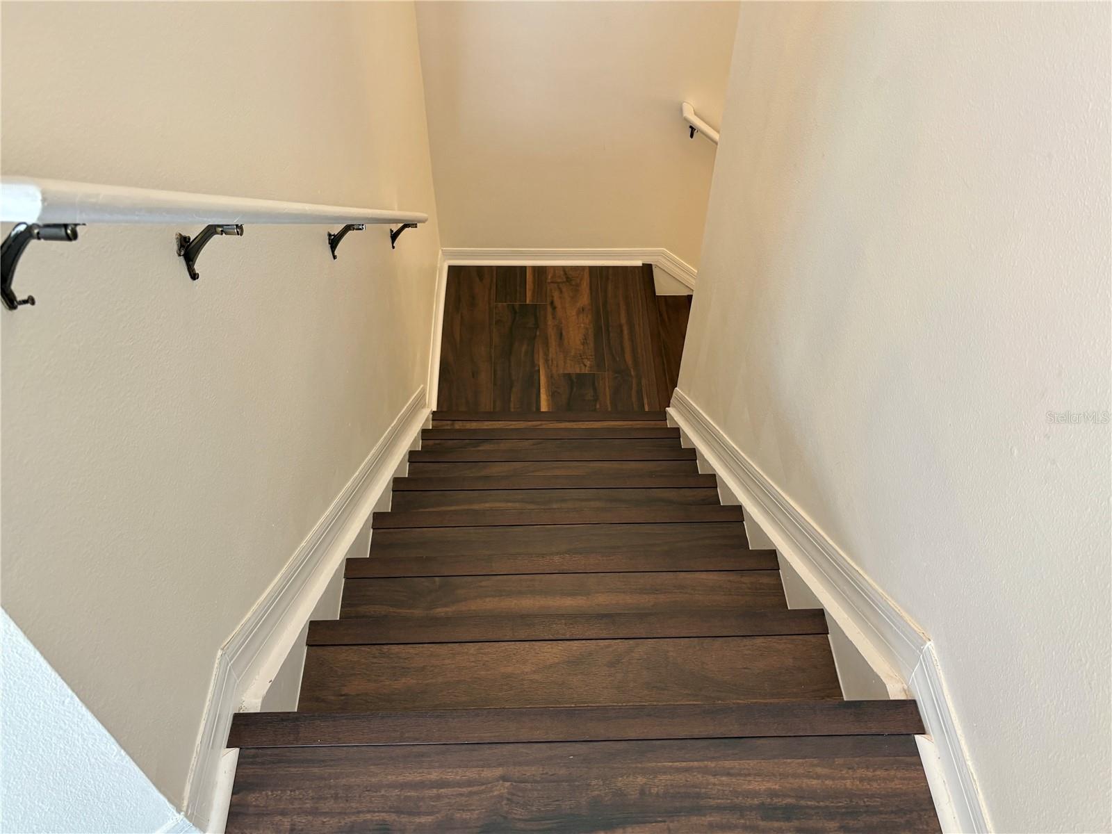 Image 6 of 25 For 7610 Red Mill Circle